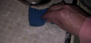 2012-12-20 - Cleaning away the flour - 02